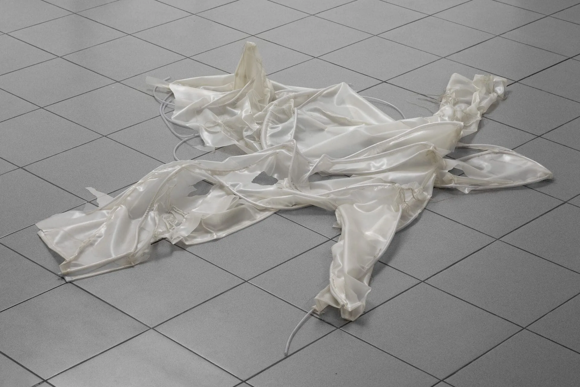 Pale Horse 2018-2020, silicone, pipes, thread